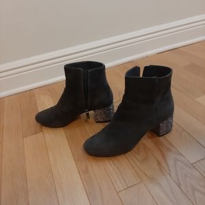 Genuine suede booties